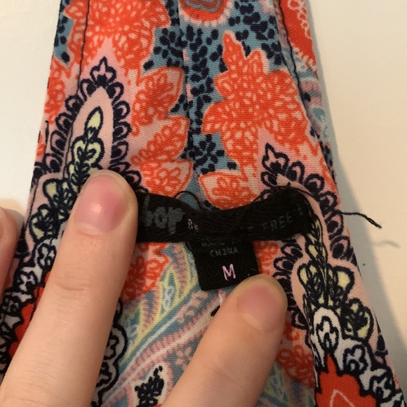 Great condition thin dress. - Picture 3 of 4